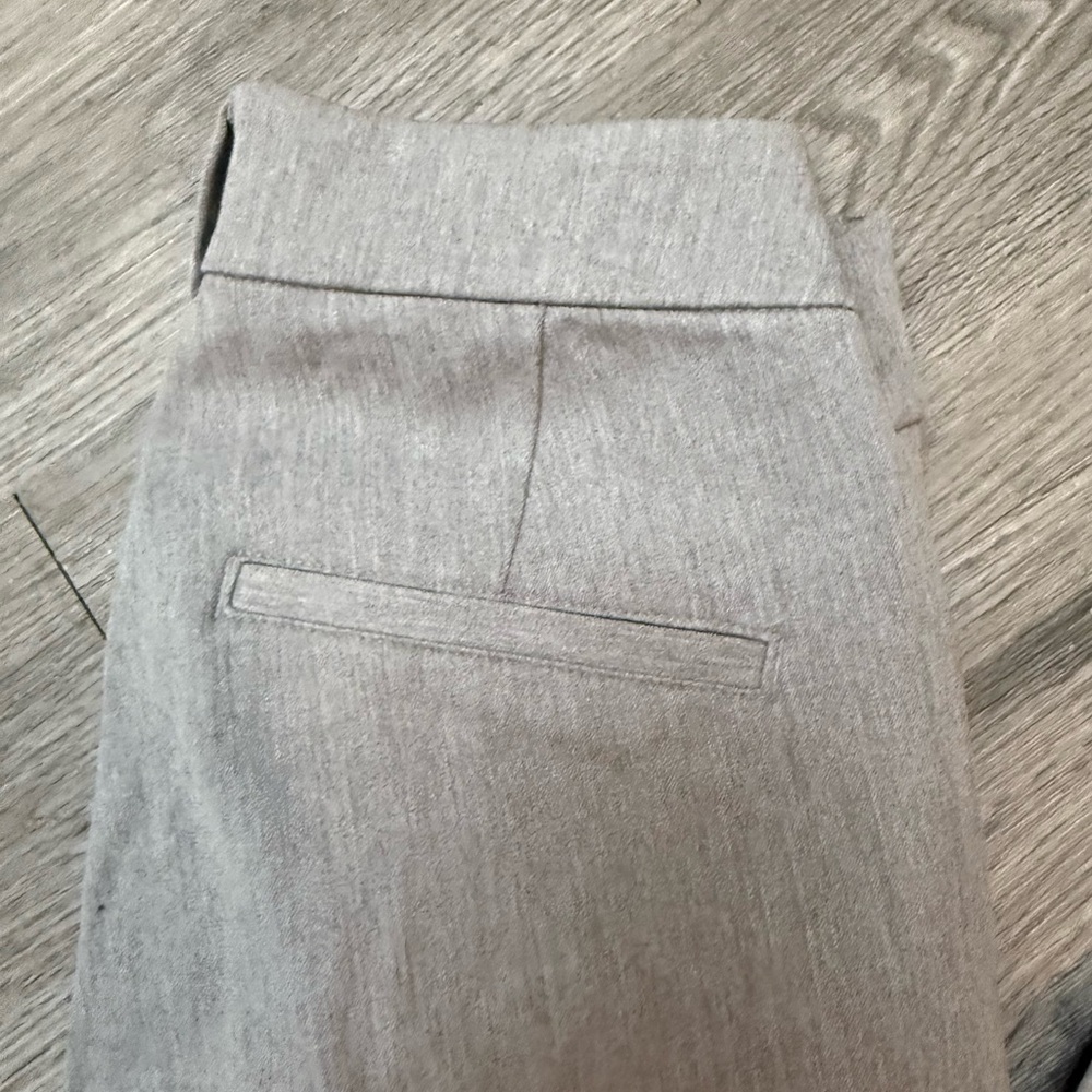 Old Navy High-Rise Gray Pixie Pants - Picture 3 of 6